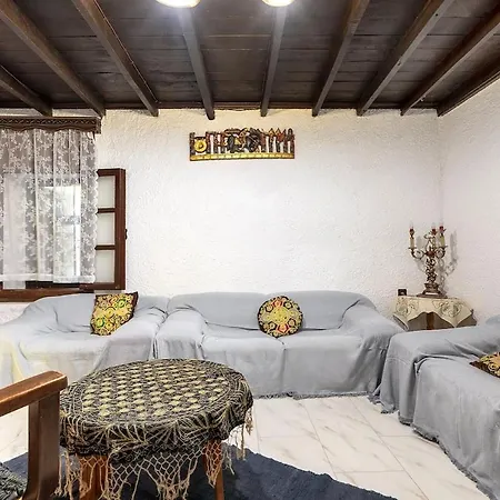 Levent Traditional Rhodes Castle Ferienhaus *