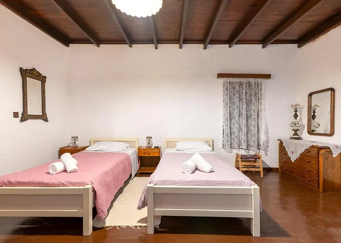 Levent Traditional Rhodes Castle Holiday home